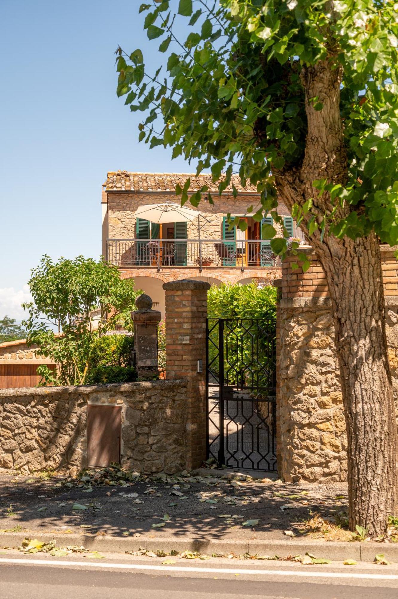 La Domus Di Marta Apartment Volterra Exterior photo